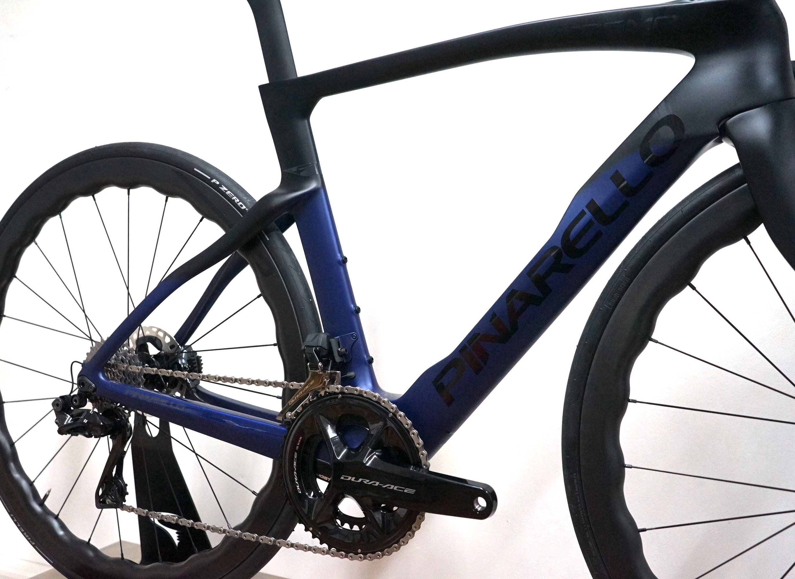 Pinarello DOGMA F disc (2023) DuraAce Di2 2x12 2x12 Princeton Grit 4540 midnight-blue (B614)