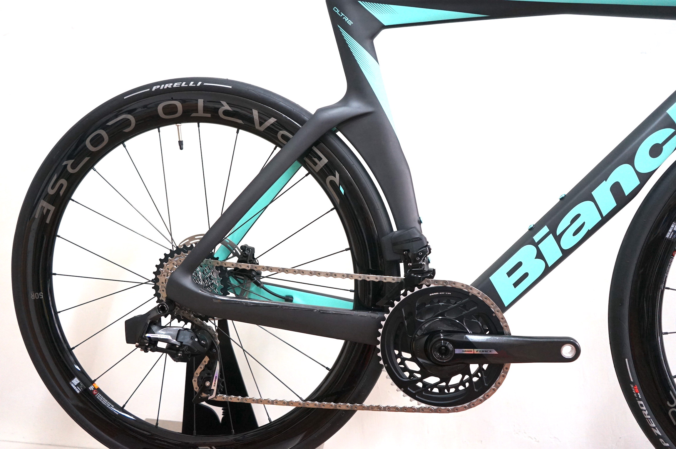 Bianchi OLTRE PRO Sram Force D2 AXS 2x12 (2024) YTB10 XJ - BLACK / CELESTE