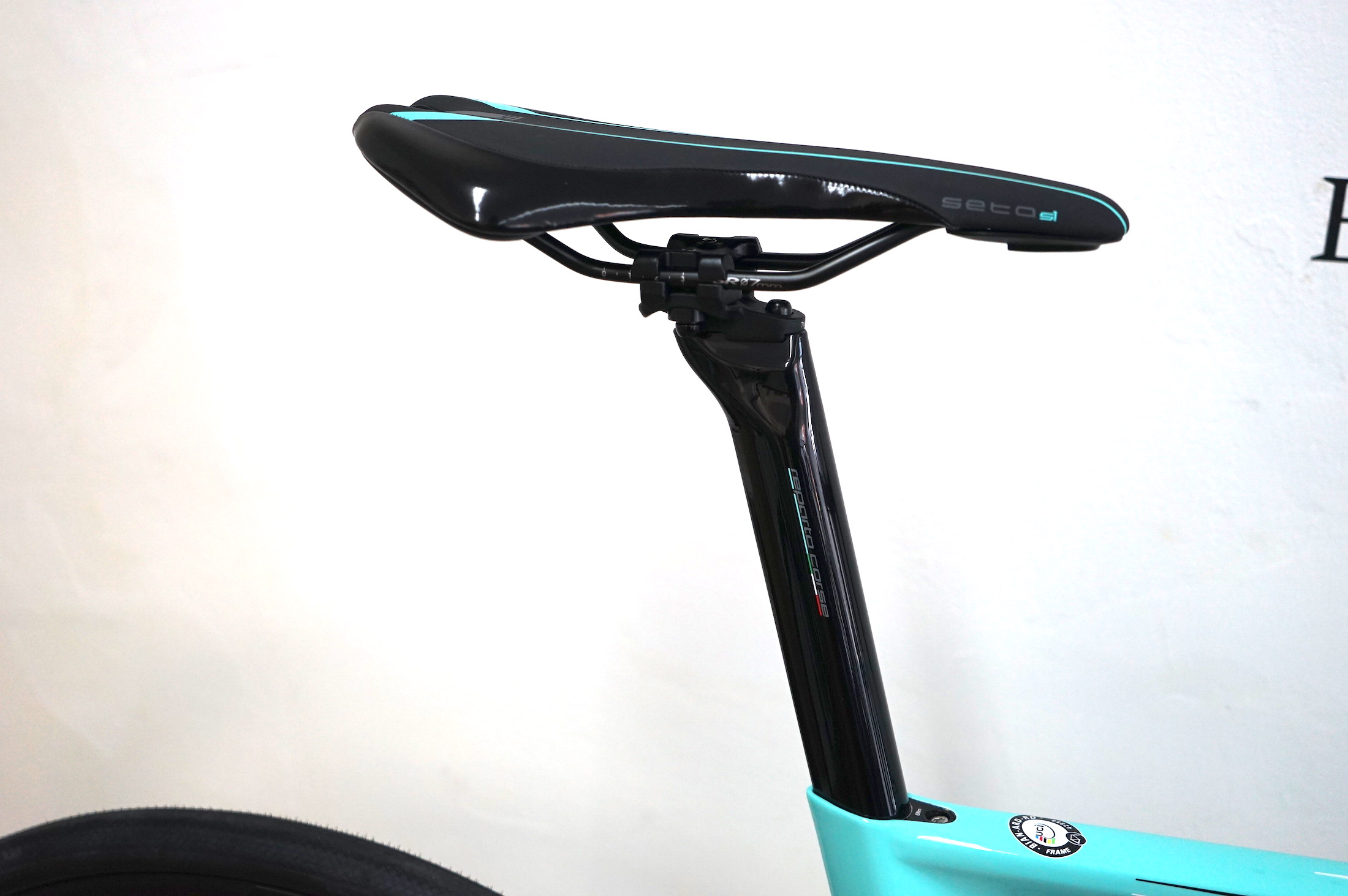 Bianchi ARIA Disc Ultegra (2020) Color: 1D