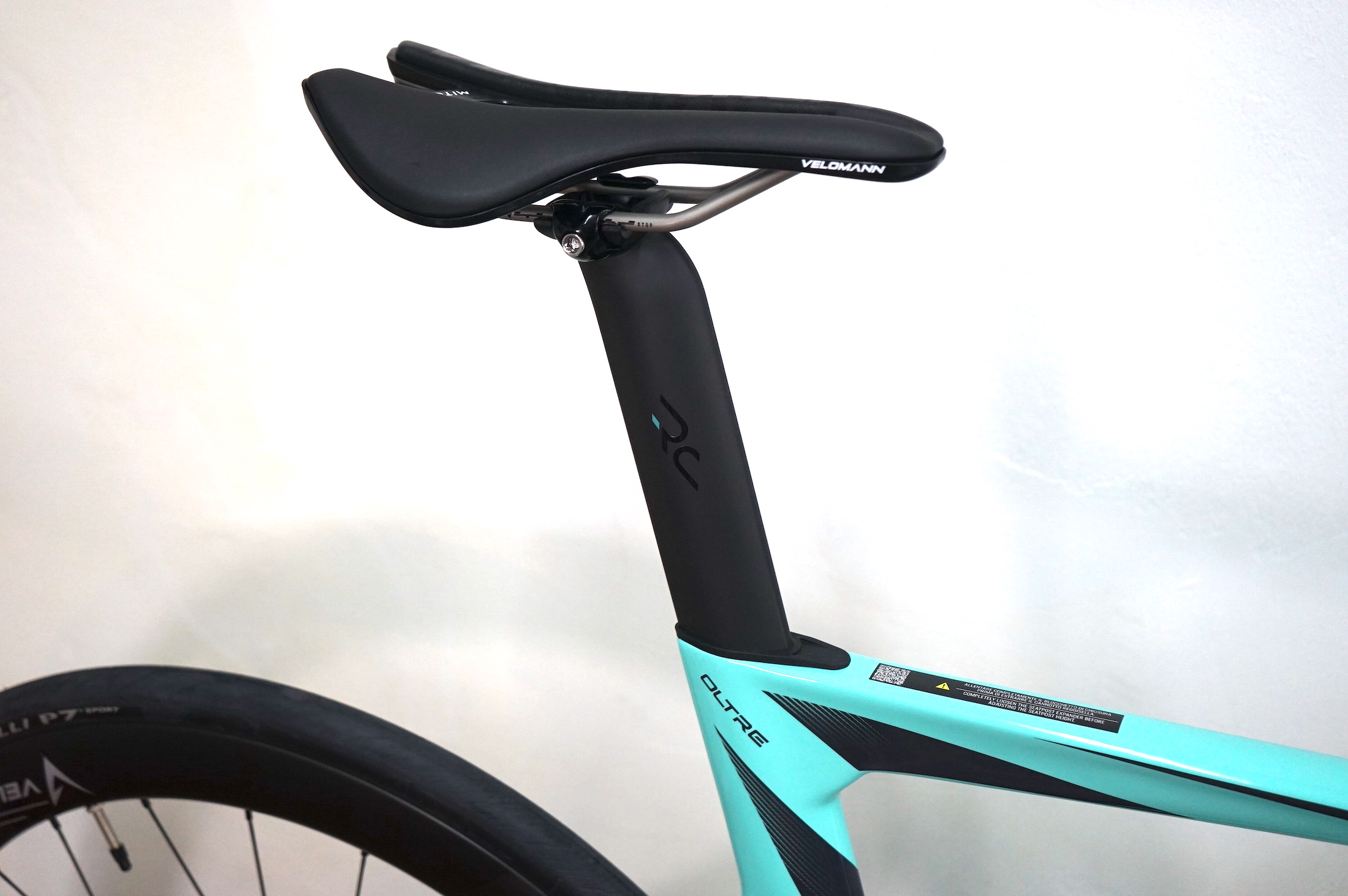 Bianchi OLTRE Comp Ultegra Di2 2x12 (2024) YSB23 XD CK16 / GRAPHITE FULL GLOSSY