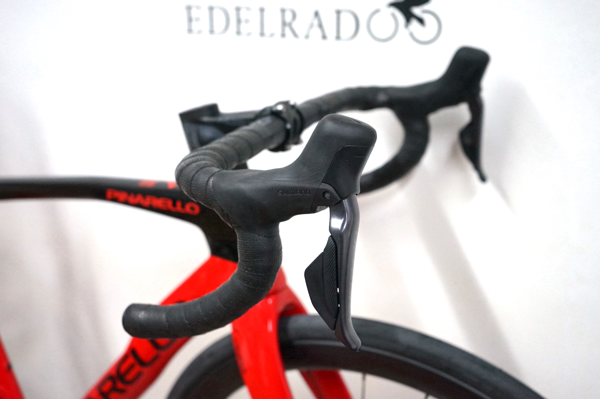 Pinarello Prince Disc Shimano Ultegra Di2 2x12 -  schwarz/rot (CB212) - (2022)