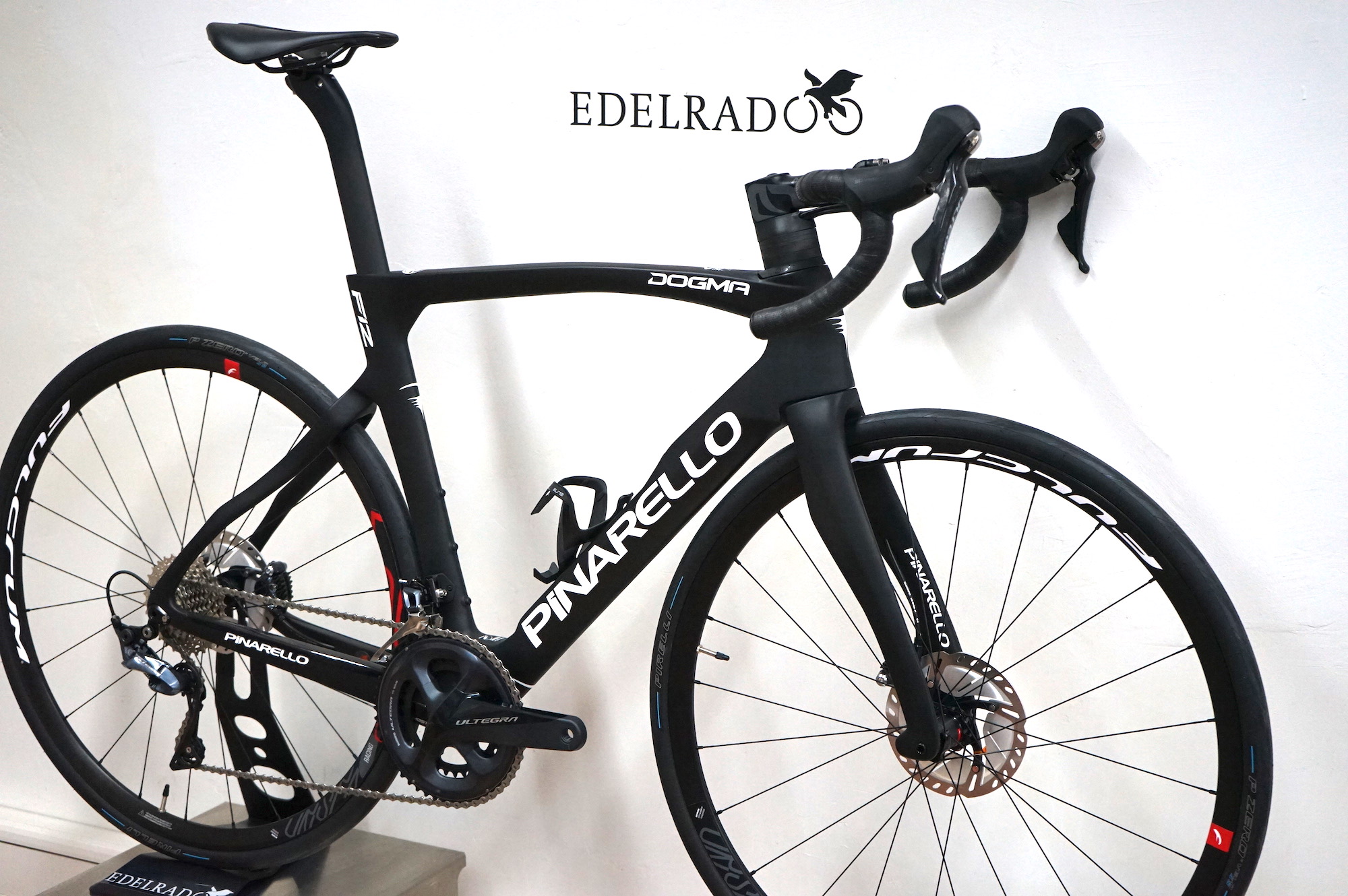 Pinarello F12 Disc Ultegra R8020 2x11 + Fulcrum Racing 500db