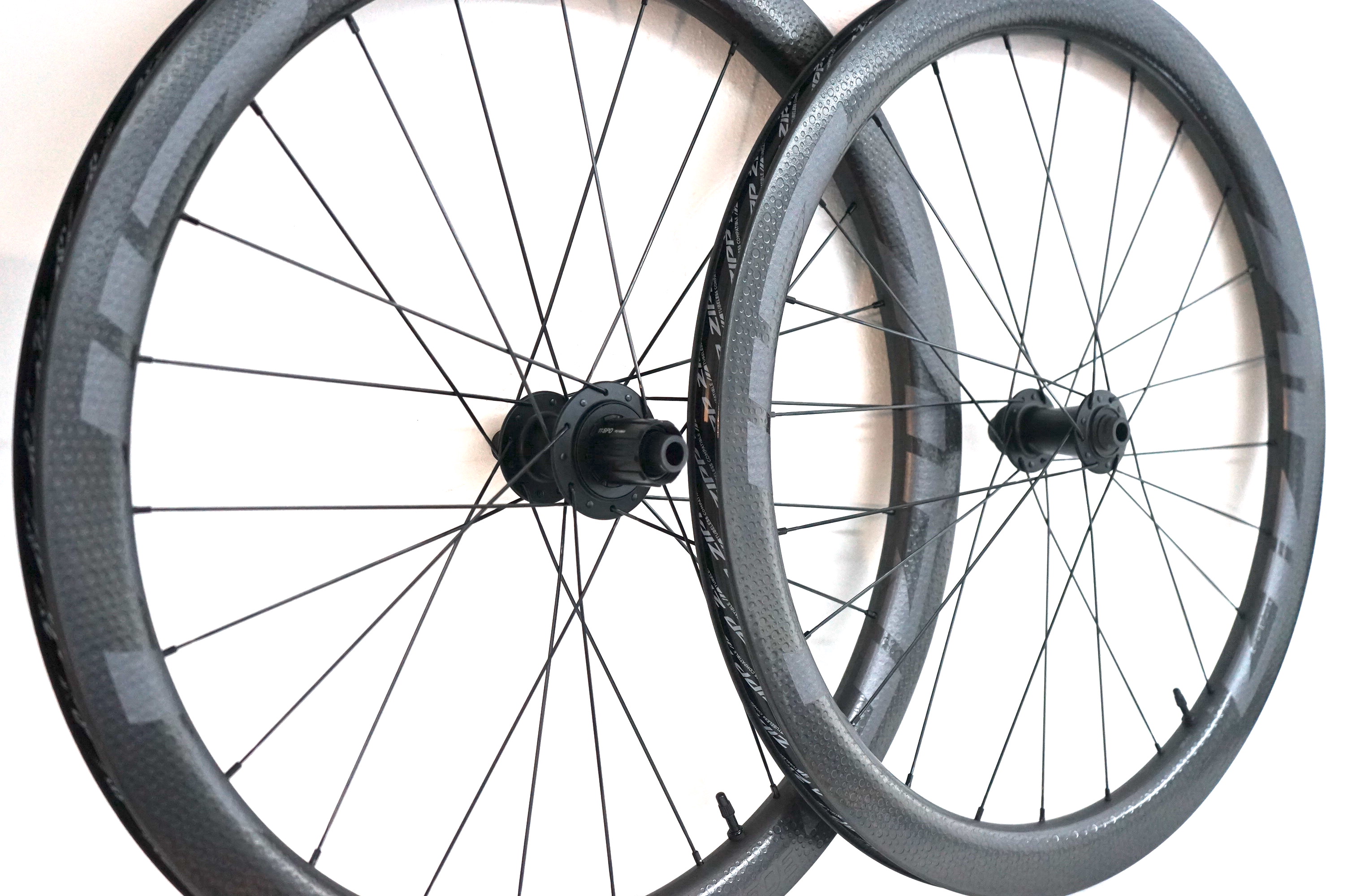 ZIPP 303 disc Firecrest 650B carbon clincher tubeless-ready (disc-brake)