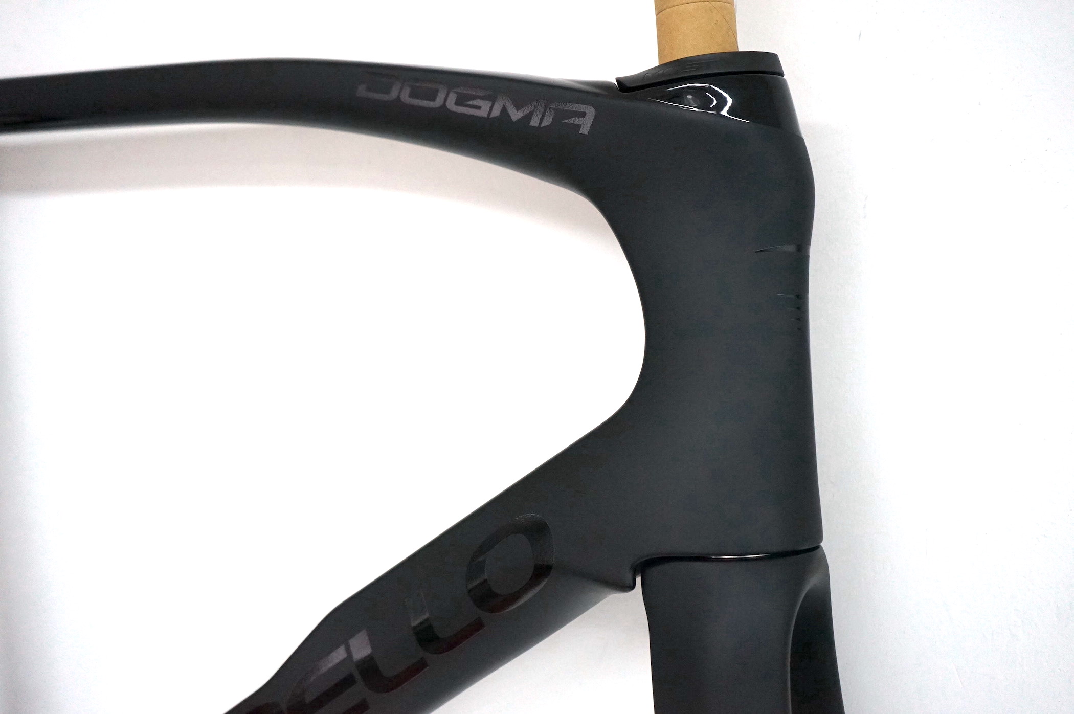 Pinarello Dogma F Disc-Brake Rahmenset BoB (black on Black) CB615